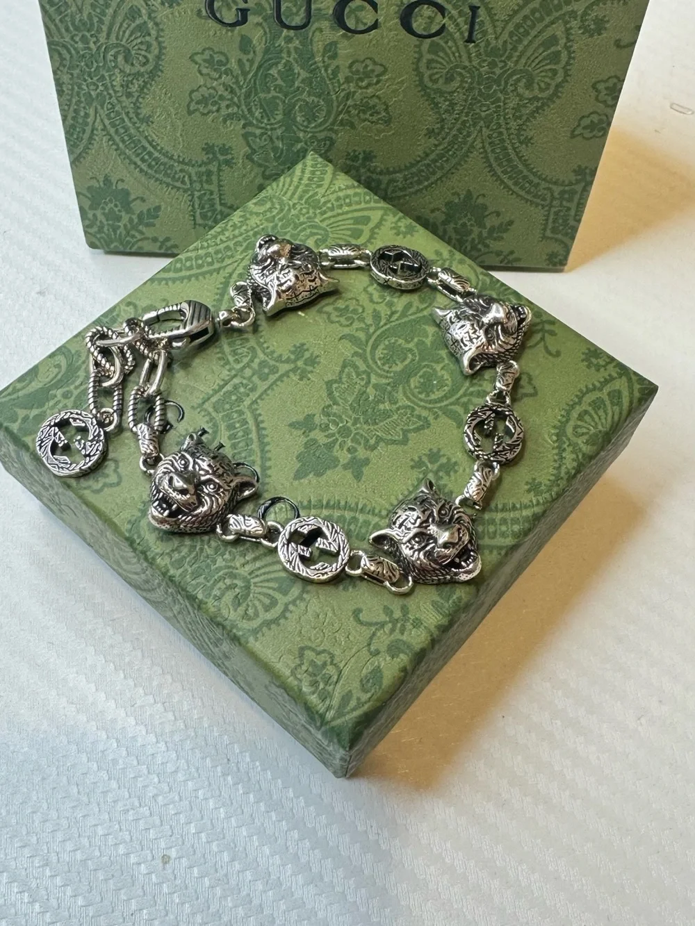 Gucci Silver-Tone Animal Head Charm Bracelet